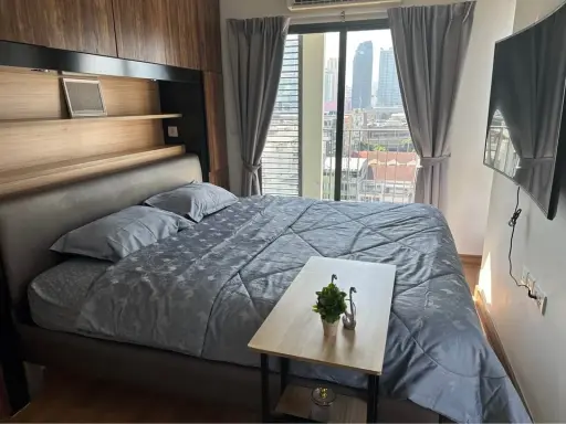 For rent, Ideo Mobi Rama 9, decorated room, ready to move in, great built-ins, just carry one bag and move in. images