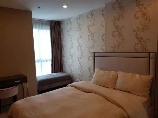 Condo for sale, Ideo Mobi Charan Interchange, nice room, good size, fully furnished, high floor, bang price, hurry to book images