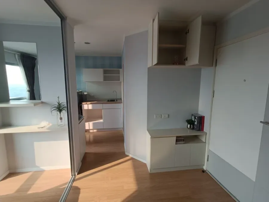 For sale: Lumpini Place Srinakarin-Huamak Station, studio room, good location, fully furnished, beautiful city view, no blocking, reserve now!