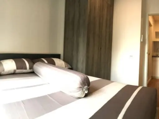 For rent, Lumpini Place Bangna Km. 3, partitioned room, fully furnished, complete electrical appliances. If interested, reserve now, urgent. ​