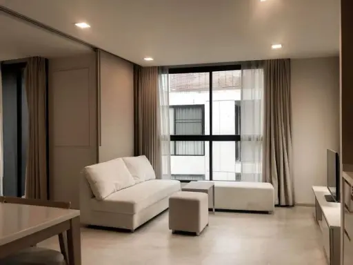 Sell / rent liv @ 49 (sukhumvit 49) size 54.13 sq.m., fully furnished, near BTS Thonglor, convenience.