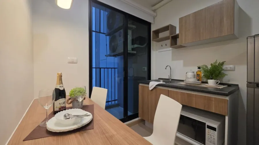 ขาย J Condo Sathorn-Kallaprapruk ห้องแต่งสวยคุมโทน มาพร้อมสิ่งอำนวยความสะดวกครบครัน จองเลย
