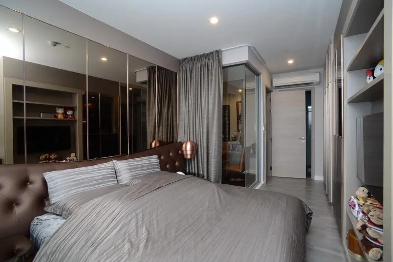 For rent The room rama4 ทำเลดีใจกลางเมือง @mrt hualamphong ดีขนาดนี้รีบเลย