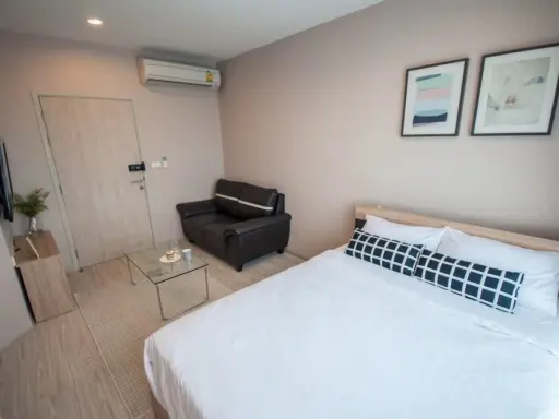 For rent!! Condo Ideo Mobi Sukhumvit Eastgate, 18th floor, swimming pool view, fully furnished, don't miss it!! images