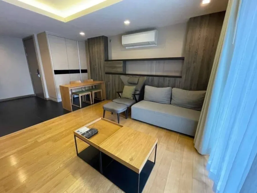 Urgently available for rent: Via Botani Sukhumvit 47, a lovely room with plenty of usable space, convenient and complete in one place. Come reserve no