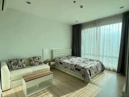 Urgent sale: Condo The Hotel Service, studio room, 21st floor, city view, furniture and appliances included