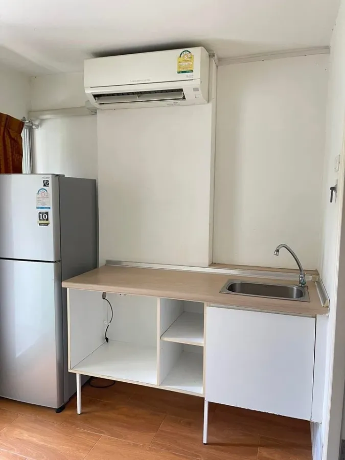 For rent Lumpini Condotown Chonburi - Sukhumvit 4th floor, fully furnished room, nice to live in, book now, urgently.