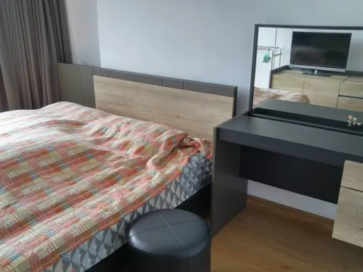 Selling Supalai Park Ekkamai-Thonglor, corner room, lots of usable space good leather sofa This must be reserved. images