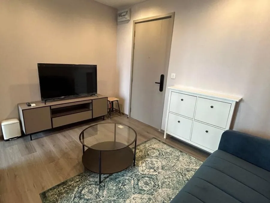 Politan Aqua for sale, 38th floor, north side, very nice river view. The atmosphere is very good, comfortable to live in, move in right away.