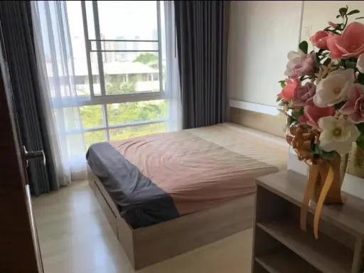 For rent: Emerald Residence Ratchada, 1 bedroom, 1 bathroom, 6th floor, fully furnished, just bring your bags and move in!