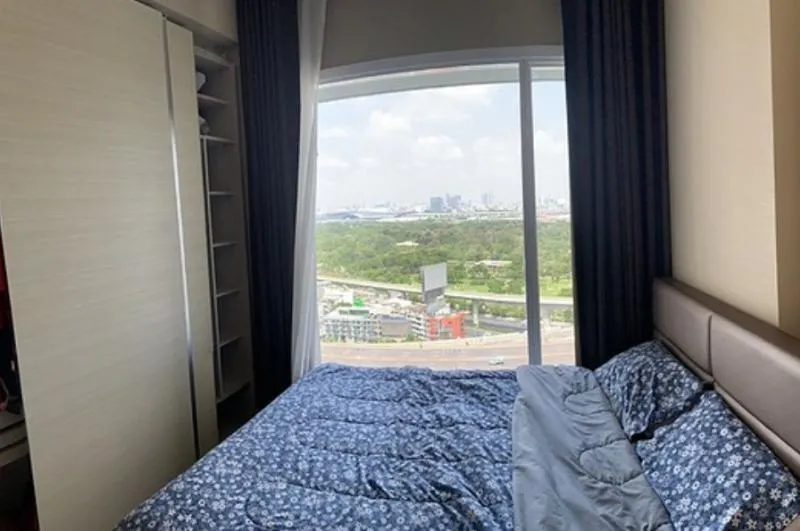 The saint residence 5แยกลาดพร้าว ให้เช่า ชั้น 22 วิวสวนจตุจักร พร้อมอยู่ เครื่องใช้ไฟฟ้าครบ