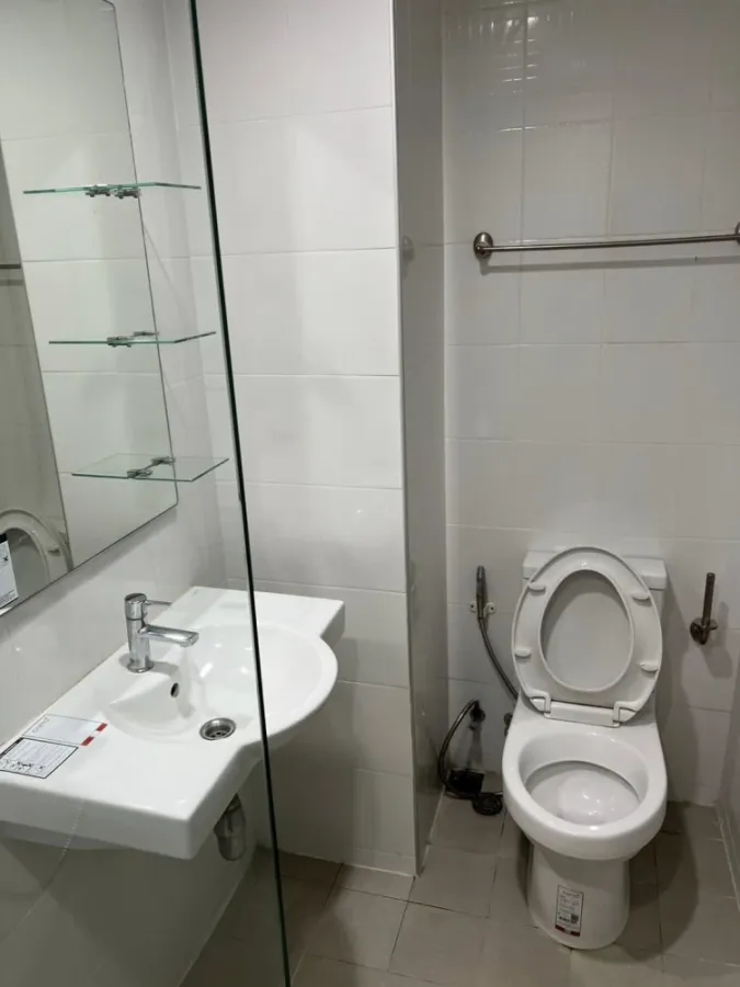 For rent: Ideo Sathorn-Tha Phra, 20th floor, very high, great breeze, fully furnished, book now!