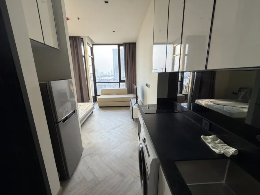 For rent: Chapter Charoennakhon–Riverside. Nice room, fully furnished. Just bring your belongings and move in!