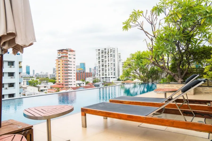 ให้เช่า คอนโด สิริ ออน 8 (สุขุมวิท 8) เฟอร์ครบ เครื่องใช้ไฟฟ้าครบ ใกล้รถไฟฟ้า อย่ารอช้า ด่วนนน