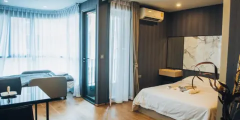 ให้เช่า Q CHIDLOM PHETCHABURI ตกแต่งสไตล์โมเดิร์น เฟอร์นิเจอร์ครบ สนใจ รีบเลยยยย