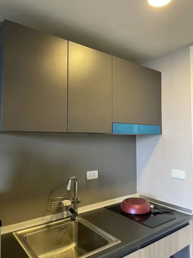 Condo for rent, Flexi Sathorn - Charoen Nakhon, studio room, decorated with built-in loft style, view of Icon Siam, don't wait.
