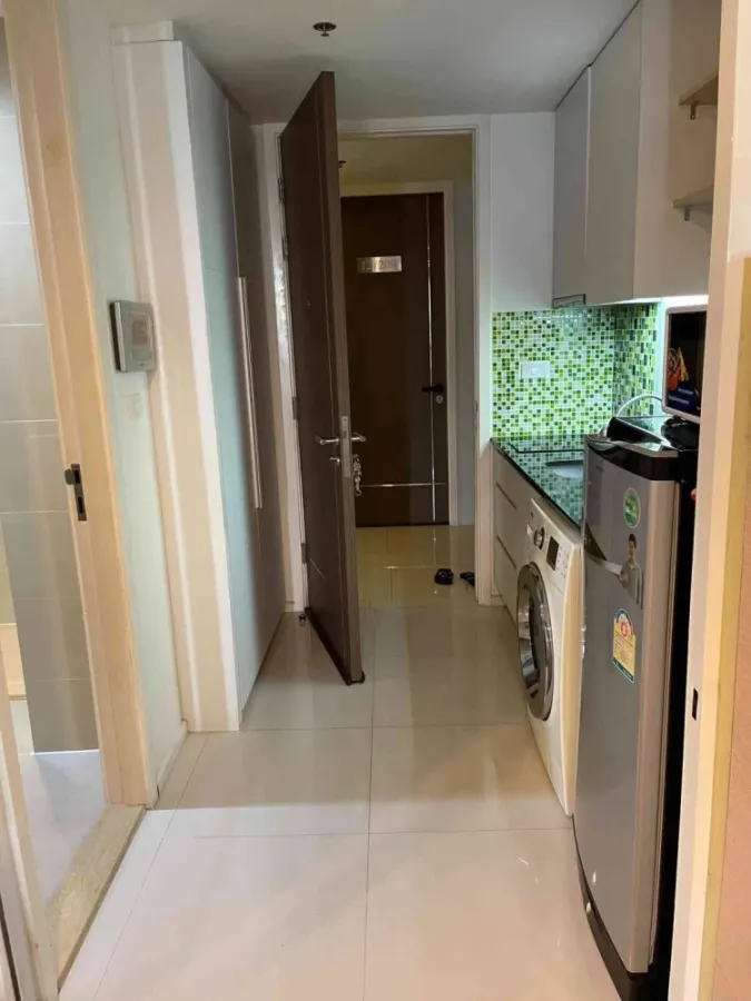 ขายคอนโด 15 Sukhumvit Residences ห้องพร้อมอยู่ สิ่งอำนวยความสะดวกครบ รีบมาจับจองเลย