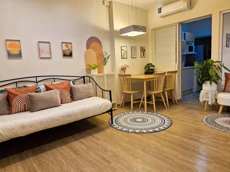 ให้เช่า The Room Rathcada-Ladprao ห้องกว้างอยู่สบาย เฟอร์พร้อม จองเลย