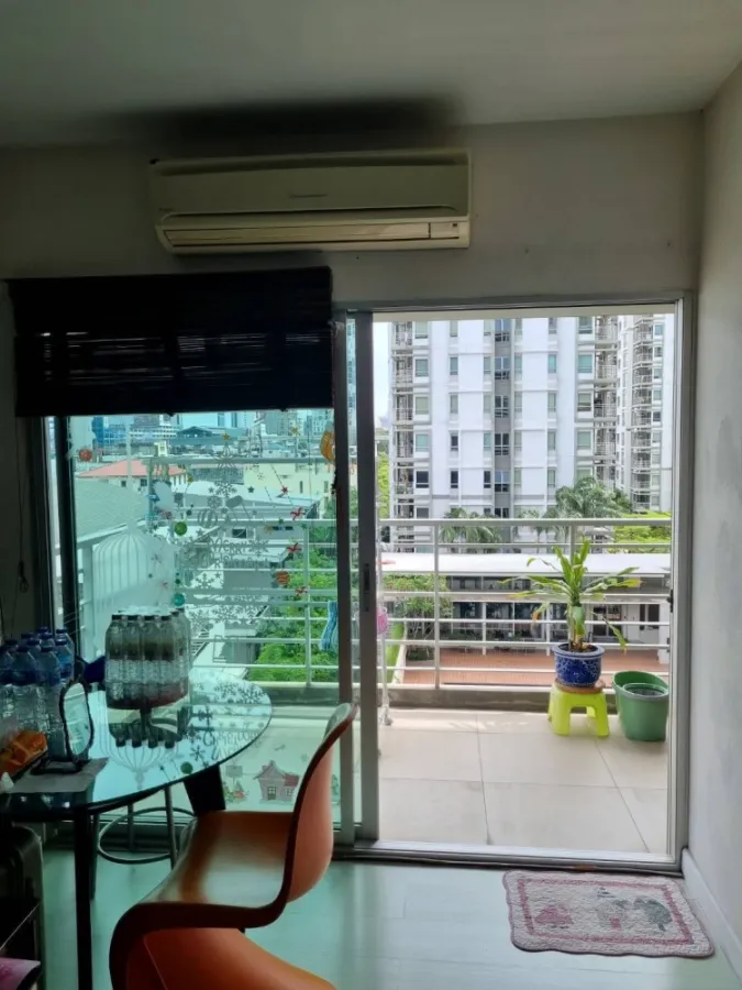 Selling The Room Rathcada-Ladprao, 2 bedrooms, spacious living area, pool view. Book now!