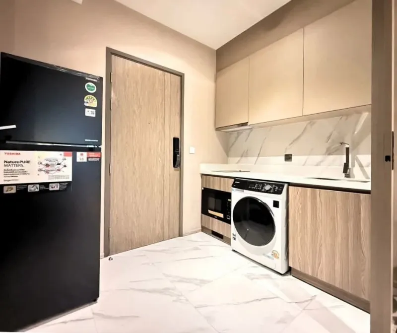 ให้เช่า Rhythm Ekkamai Estate ชั้น 24 วิวโปร่ง โล่ง สบายตา จองเลย ห้ามพลาด ด่วนๆ