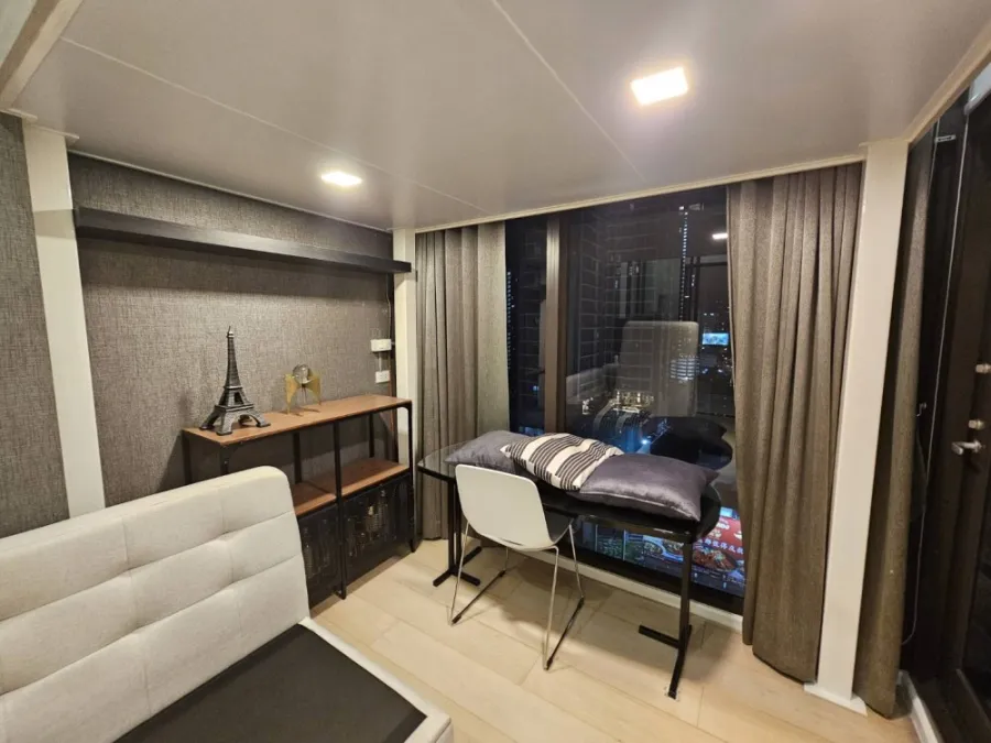 ขาย ให้เช่า Chewathai Residence Asoke ห้อง DUPLEX เพดานสูง โปร่ง ตกแต่งน่าอยู่ รีบจับจองเลย