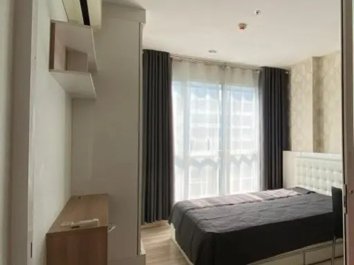 For sale: The Hotel Service, room decorated with beautiful walls. Simply decorated, cozy and with a separate kitchen. Hurry and reserve now.