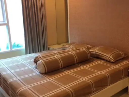 For rent!! Condo Sukhumvit Living Town, ready to move in, 4th floor, beautiful view, convenient transportation, hurry and book now!!