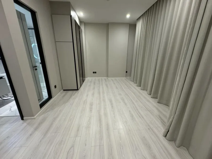 For sale: The Room Phayathai, 29th floor, very high, Rama 9 view, live in the heart of Phayathai, peaceful and more private than anyone else, hurry an