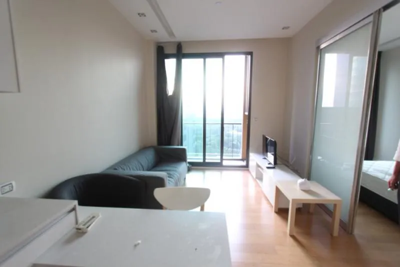 ให้เช่าคอนโด Equinox พหล-วิภา บนทำเลติดรถไฟฟ้า ห้องนี้ราคาดีมาก มีให้ครบ อย่ามั่วแต่มอง จองเลยๆ