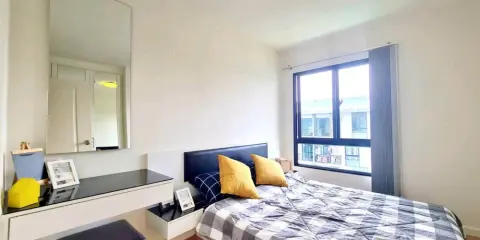 ให้เช่า I Condo Sukhumvit 105 ชั้น 8 วิวสระว่ายน้ำ แต่งครบ สนใจรีบจองเลย ด่วนๆ