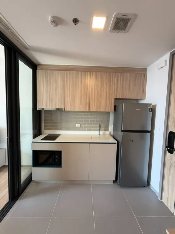 Condo for rent at XT Phayathai. Ready to move in, fully furnished. You definitely don't want to miss this!