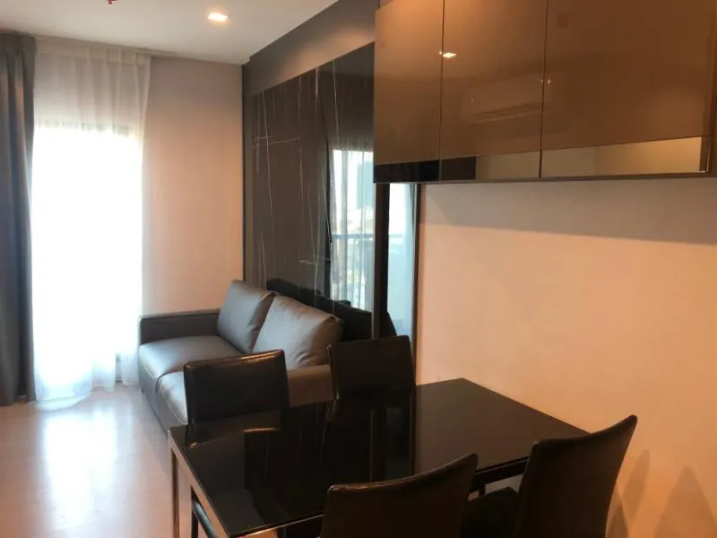 Condo for rent, Life Sukhumvit 62, large room, full furniture, city view, not being blocked by BTS, convenient to travel Hurry and grab it.