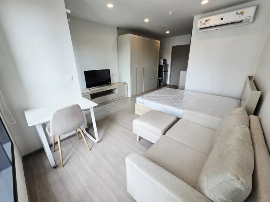 For rent!! Aspire Sukhumvit - Rama 4, 15th floor, fully furnished, ready to move in. Don't miss out!!