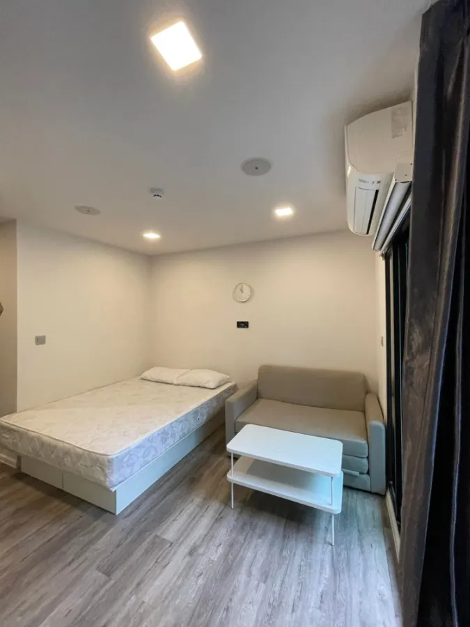 Sell / rent Condo Atmoz Chaengwattana, good atmosphere. fully furnished Ready to drag your bags in.