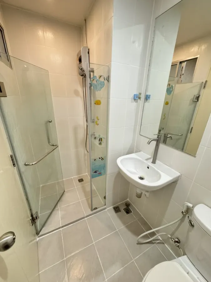 🏠🌃 For Sale: V Condo Lat Krabang 🏠🌃