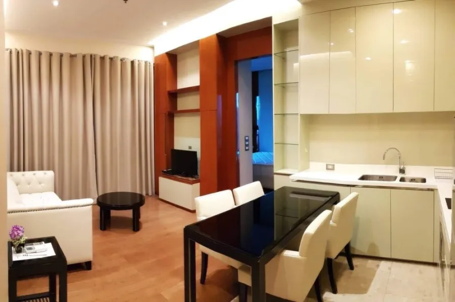ปล่อยเช่า คอนโด The Address Sukhumvit 28 ตกแต่งครบชุด พร้อมหิ้วกระเป๋าเข้ามาอยู่ได้เลยจ้า รีบด่วนๆ
