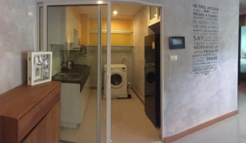 For rent Supalai River Resort Chao Phraya River view. Fully furnished and electrical appliances Ready to move in. Hurry up.
