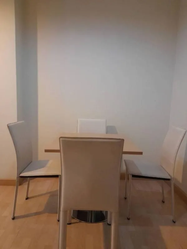 Rhythm Ratchada for rent, condo next to MRT, suitable for working people, convenient transportation, hurry up. If you are slow, you will be in.