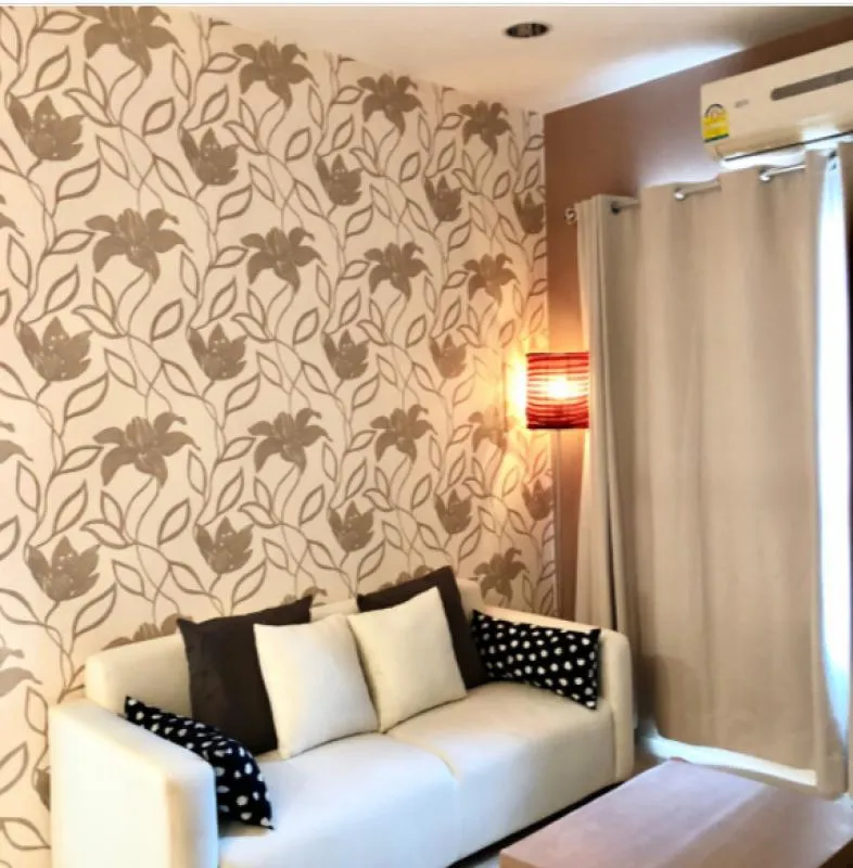 For rent, Q house Condo Sathorn 1 bedroom 47.5, beautiful pattern wallpaper, bright room color, clean, new room, comfortable, urgent.