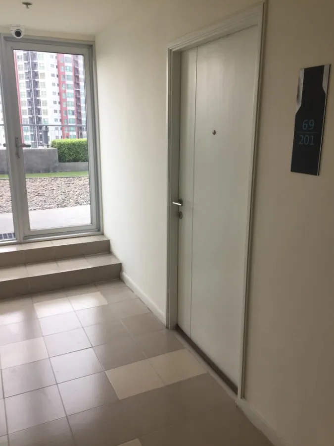 For rent urgently!! Condo Aspire Sukhumvit 48, good location, fully furnished. Close to shopping areas, hurry and book now!!
