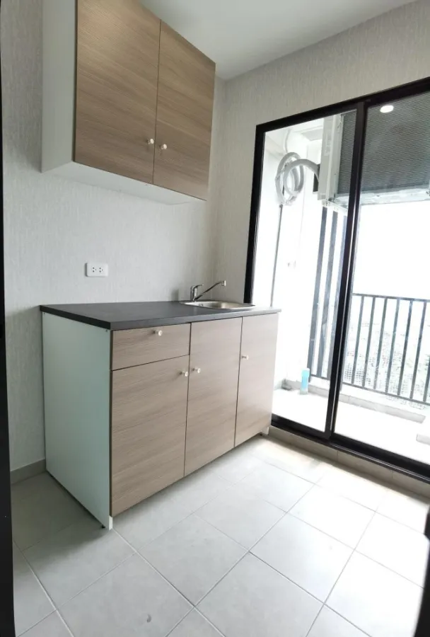 Condo for rent, REACH Phahonyothin 52, ready to move in, fully furnished, near BTS, good location, do not miss!!