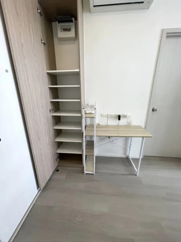 ขาย/เช่า เดอ ลาพีส จรัญ 81 ห้องกั้นเป็นสัดส่วนชัดเจน ตูเสื้อผ้า built-in อย่าพลาดเป็นเจ้าของ!!