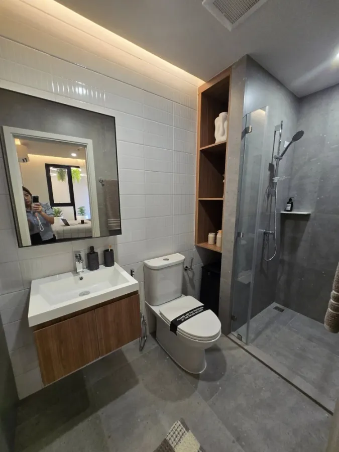Selling down payment NUE RIVEREST Ratburana, 23rd floor, river view, good project, worth living, reserve now, urgently.