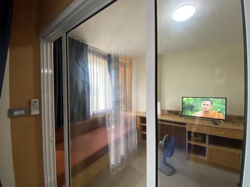 Urgent for rent !! Condo The Parkland Bangna, good location, convenient transportation, fully built-in furniture, book now !!