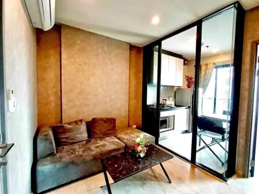 ขาย คอนโด The base central pattaya ห้องพร้อมอยุ่ ชั้นสูงกำลังดี ลงทุนก็ปัง อยู่เองก็ดี รีบจอง