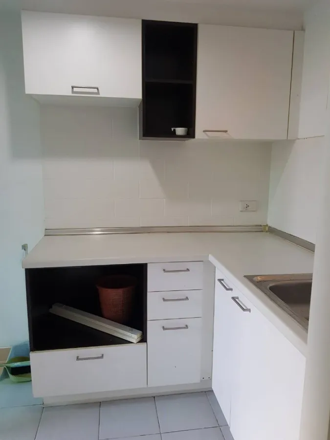 For sale and rent Lumpini Place Rama 8, separated room. Full facilities, good price like this, book now.