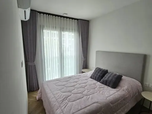 Chapter Thonglor 25 for rent, fully furnished, 2nd floor, low rise, convenient, complete in one place. Hurry and reserve before you miss your chance.