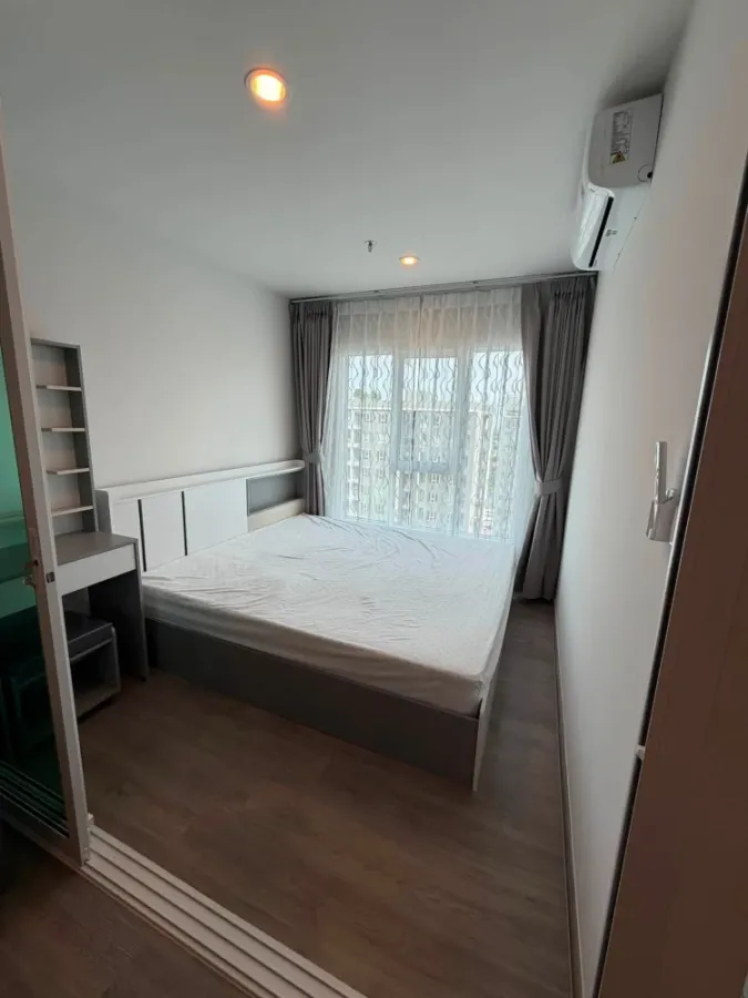 Condo for rent, Regent Home Bangna, ready to move in, 32nd floor, high floor with great view, fully furnished. Book now, don't miss out!