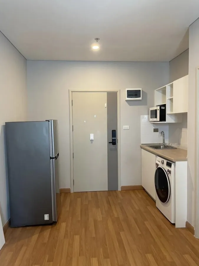 Condo for rent, Lumpini Place Tao Poon Interchange, ready to move in, complete facilities, move in and reserve now.