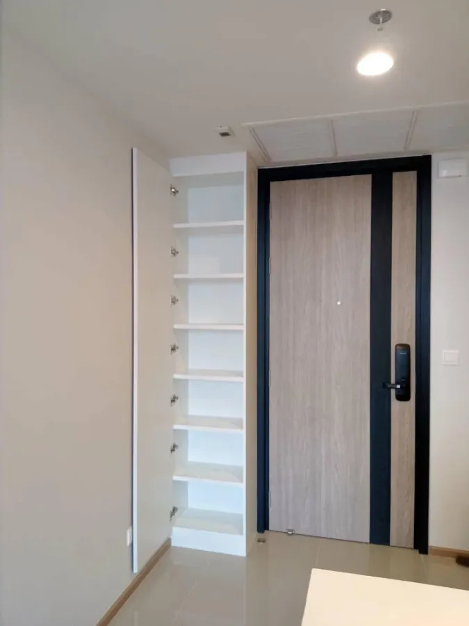 ขาย Oka Haus Sukhumvit 36 ห้องสวย พร้อมบิ้วอินเฟอร์นิเจอร์อย่างดี สนใจรีบจองเลย